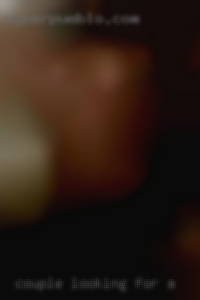 couple looking for a female lover sex clubs Mountain Home AR 72653